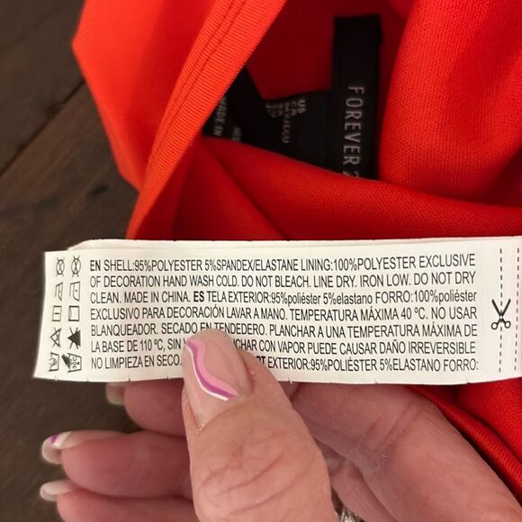 Forever 21 Crop Top Size M - Picture 9 of 9